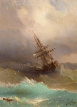 navire dans la mer orageuse 1887 Romantique Ivan Aivazovsky russe Peinture à l'huile